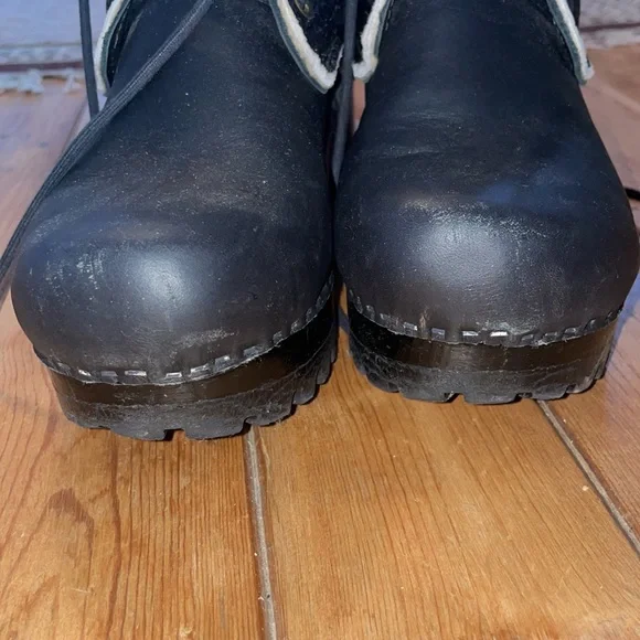 No. 6 Shearling Clog Boots - Picture 2 of 6